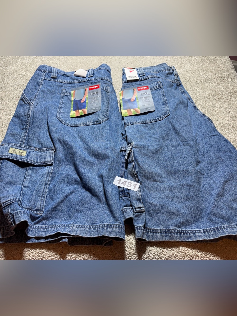 Wrangler men’s cargo jeans shorts 2 pair new with tags sz 44 men’s